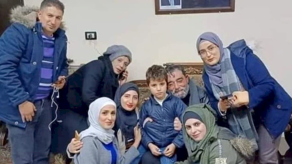 علقوني في السقف.. صغير سوريا يكشف أساليب التعذيب