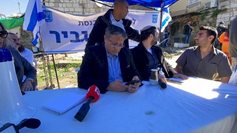 المتطرف "بن غفير" يعيد افتتاح مكتبه في الشيخ جراح