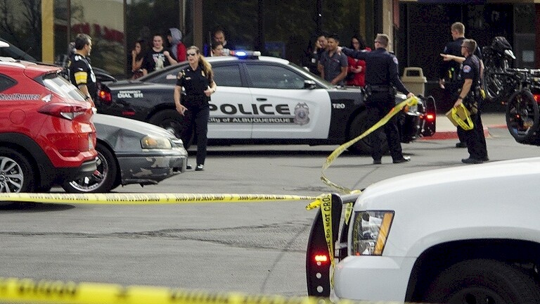 رجل يطعن 11 شخصا في جنوب شرق الولايات المتحدة