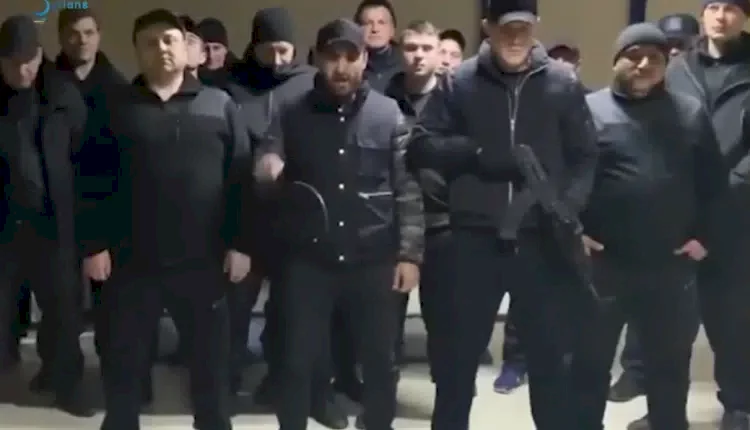 "دمرتم بلدي الأم سوريا".. رجل أعمال سوري الأصل يعلن تشكيل كتيبة عسكرية للدفاع عن أوكرانيا!