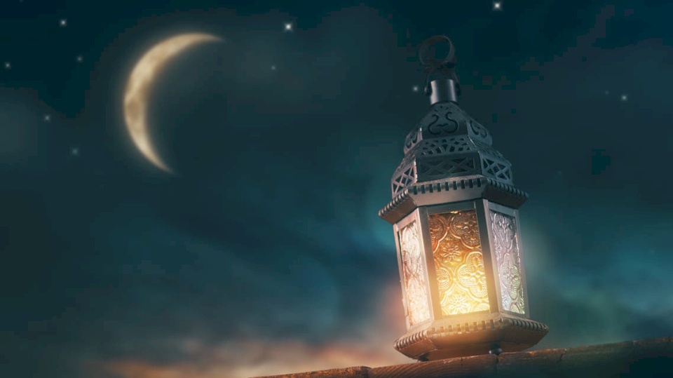 هذا الموعد الفلكي لرمضان وعيد الفطر.. مرصد سعودي يكشف