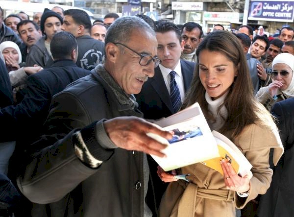 وفاة أشهر بائع كتب في الأردن والملكة تنعاه