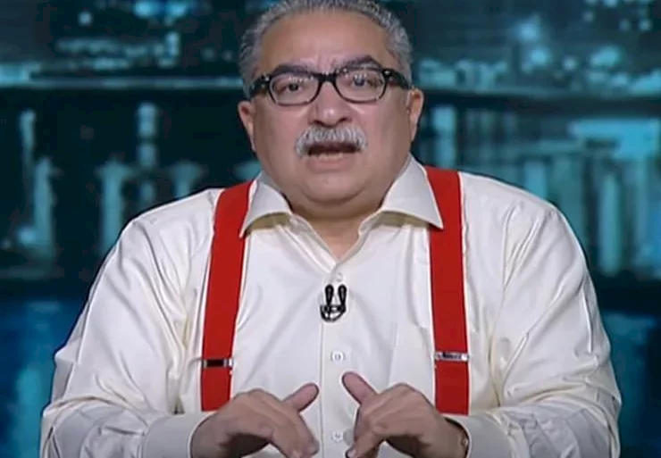 إعلامي مصري يفجر موجة جدل: "البقرة كلها أنوثة وتستحق التقديس"!