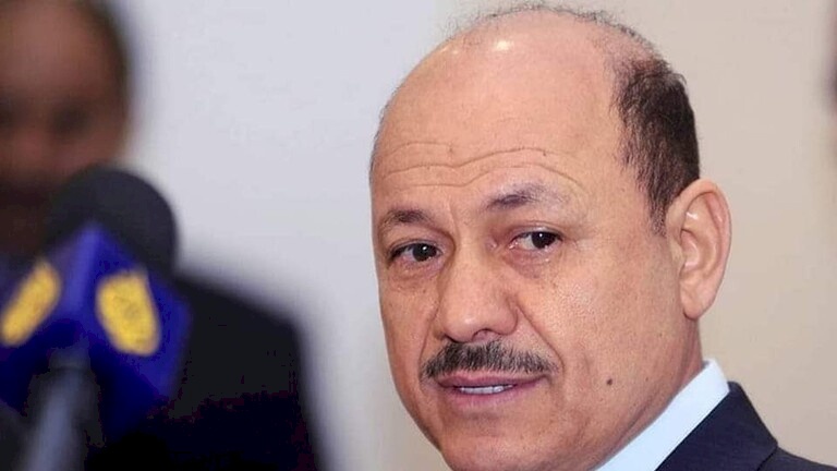من هو رئيس المجلس الرئاسي الجديد في اليمن؟