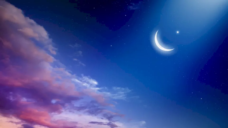 فلكيا.. عيد الفطر الاثنين بعدة دول والثلاثاء في بلدان أخرى