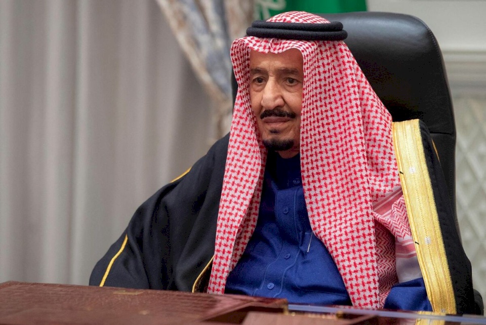 الملك سلمان يدخل مستشفى في جدة.. لإجراء فحوصات طبية