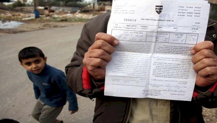 الاحتلال يخطر بهدم مسجد في تجمع "عرب الرماضين" الجنوبي