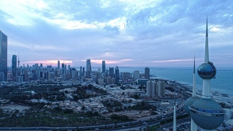 الكويت.. حبس مسؤول بتهمة الرشوة بـ131 ألف دولار