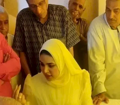 فيديو لعروس مصرية تضع شرطا يخص أهلها قبل توقيع عقد الزواج يثير ضجة كبيرة! (شاهد)
