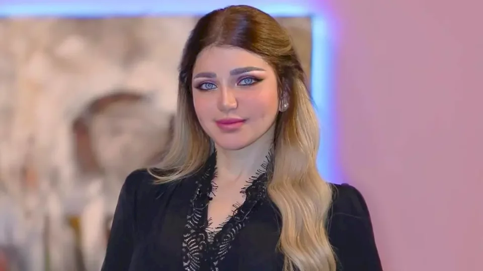 بعد ساعات من محاولة الانتحار.. إعلامية مصرية تعلن انفصالها