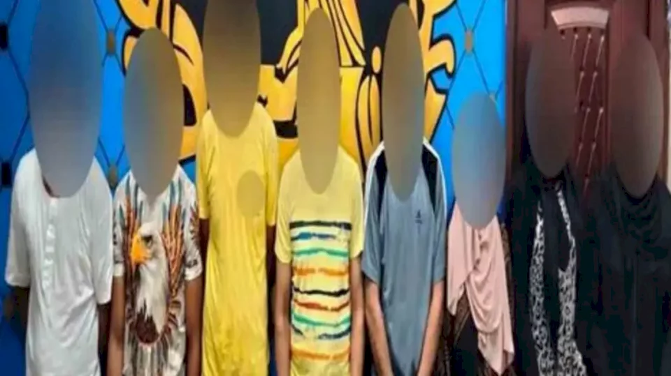 شاهد| فيديو لرجل ينتحر في النيل يشغل المصريين… ومفاجأة صادمة