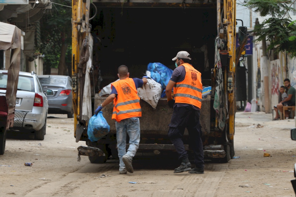 خطة جديدة لجمع وترحيل النفايات في غزة