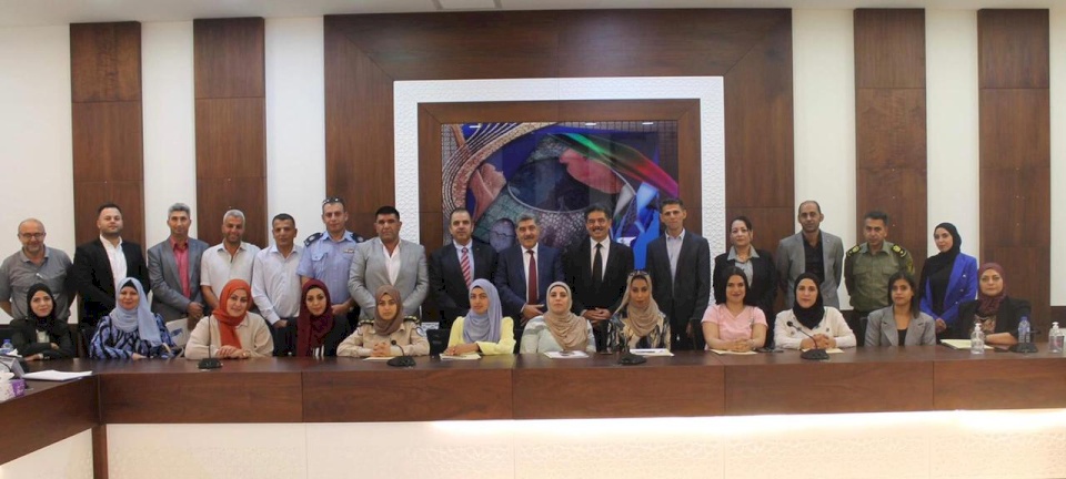 "الداخلية تخرج الدورة التدريبية الأولى بمدونة الاخلاقيات وقواعد السلوك العامة لمنسبي قوى الأمن"