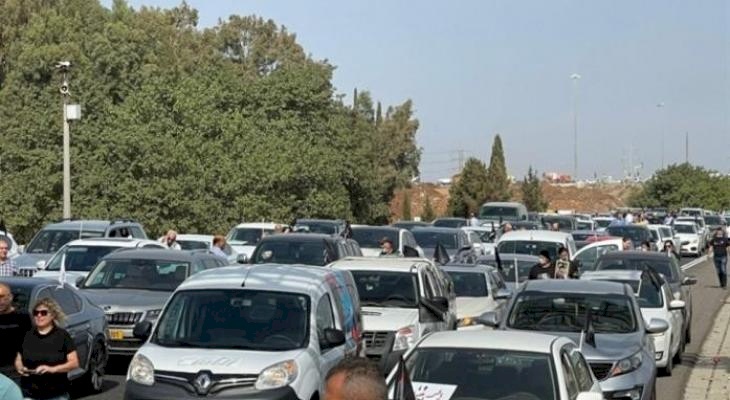 مسيرة مركبات رفضا للعنف والجريمة في كفر قرع بأراضي48