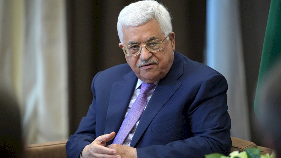 الرئيس عباس يقرر صرف مساعدات عاجلة لـ 50 ألف أسرة بغزة
