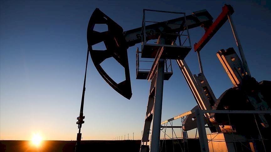 في تحد لأمريكا.. السعودية وروسيا تخططان لخفض إنتاج النفط