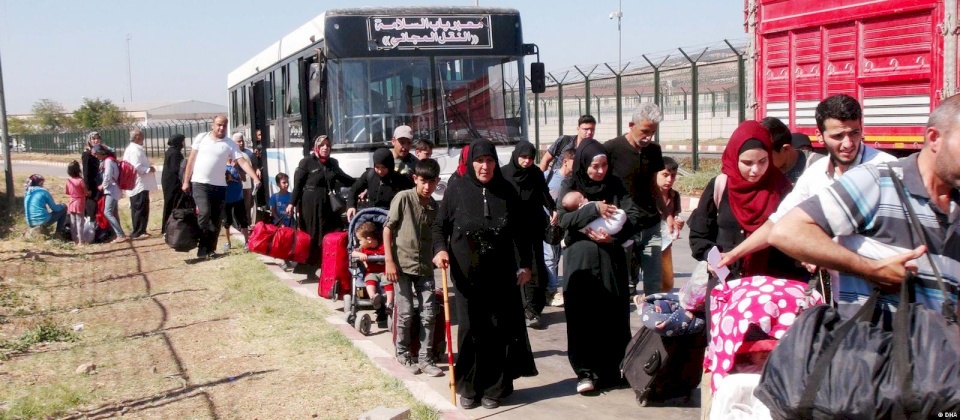 تركيا تكشف عدد السوريين الذين عادوا إلى بلادهم