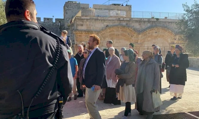 محافظة القدس: المتطرف غليك يقتحم ساحة الصخرة والاقتحامات تتجاوز كل المحظورات