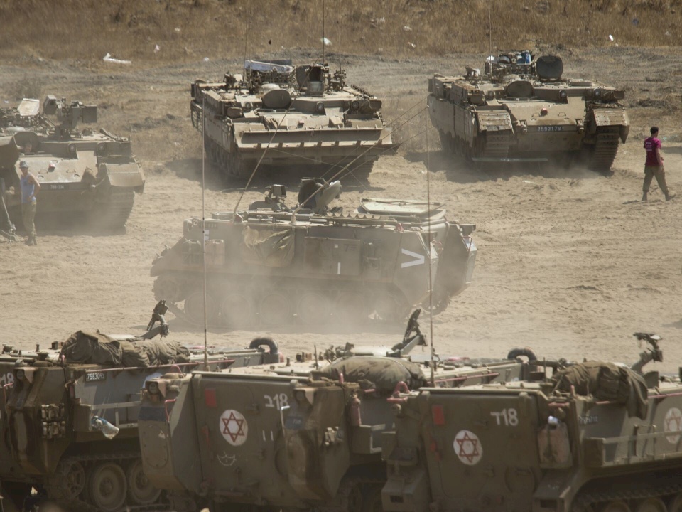 مجهولون يخترقون قاعدة عسكرية إسرائيلية بالنقب