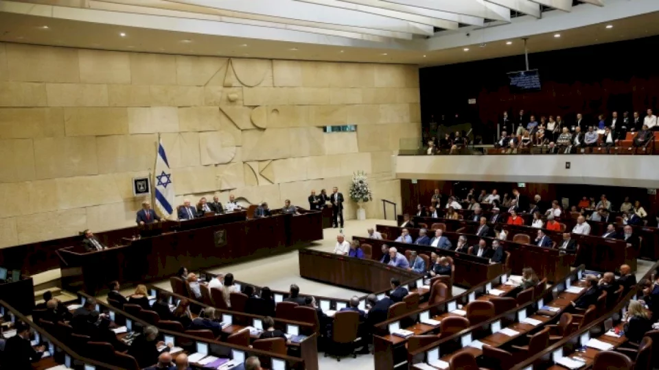 الأزمة في إسرائيل تتعمق.. المصادقة على تغيير تشكيل لجنة تعيين القضاة