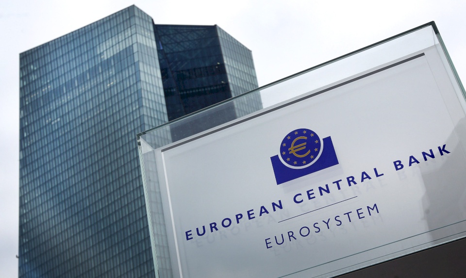 البنك المركزي الأوروبي: ليس من الحكمة توقع خفض سريع للفائدة