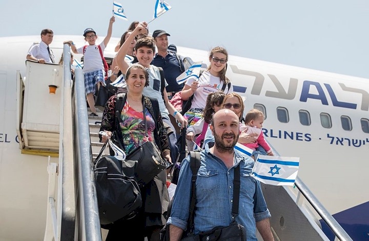 استطلاع: أكثر من ربع الاسرائيليين يدرسون الهجرة 