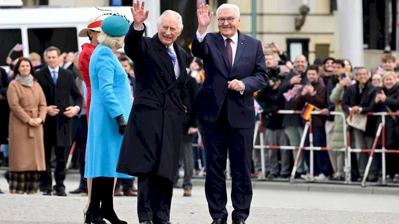 تشارلز الثالث في برلين في أول زيارة دولة للخارج منذ اعتلائه عرش بريطانيا