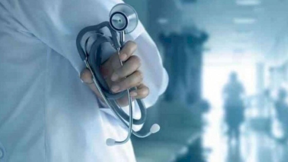 نقابة موظفي الخدمات الصحية تعلن تعليق الإضراب بعد اتفاق مع وزارة المالية