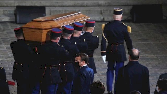 نيابة مكافحة الإرهاب الفرنسية تطلب محاكمة 14 شخصاً لصلتهم بذبح المعلم صمويل باتي