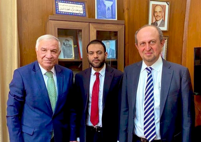 دبلوماسيان أمريكيان يلتقيان الشيخ الخطيب في القدس