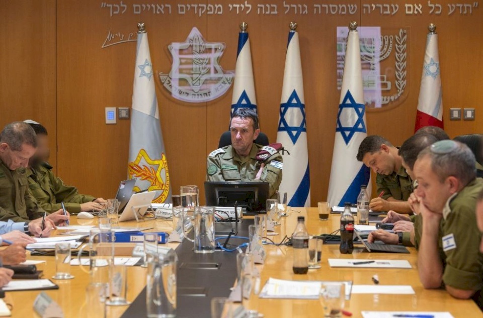 الكشف عن لقاء إسرائيلي - مصري بشأن احتمالية تنفيذ عملية عسكرية برفح