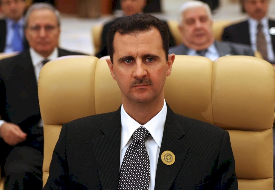 الأسد يصل إلى السعودية للمشاركة في القمة العربية