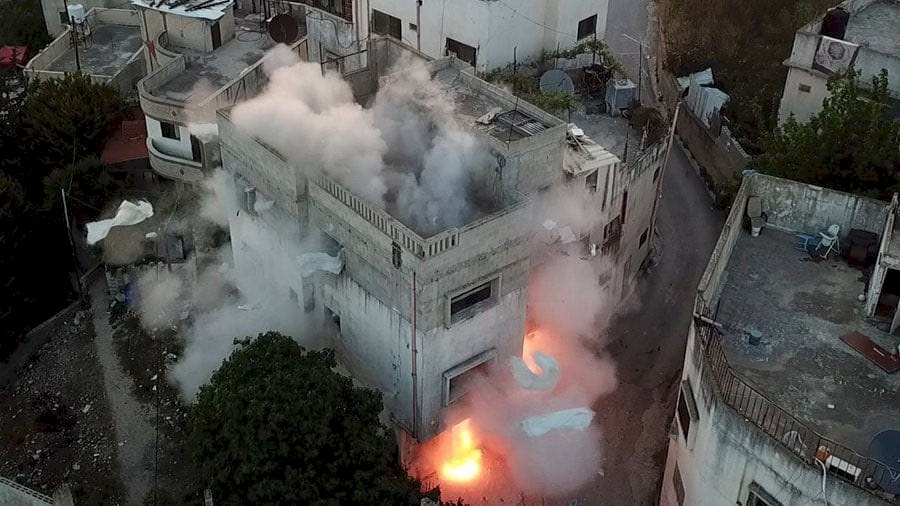 الاحتلال يفجر منزل الشهيد مهند شحادة في عوريف جنوب نابلس (فيديو)