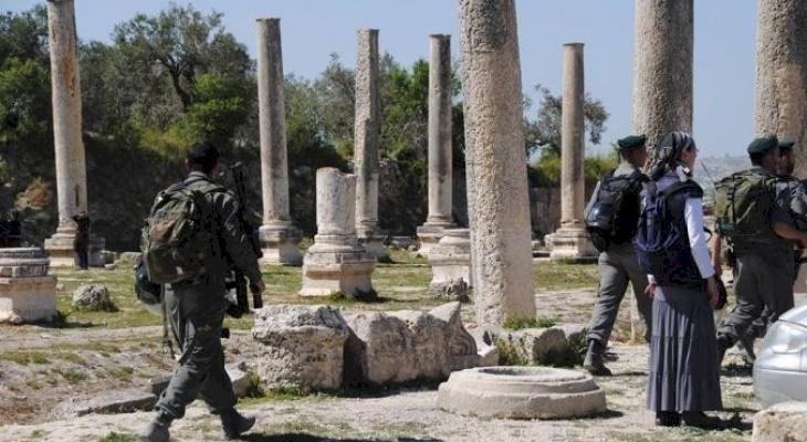الاحتلال يقتحم سبسطية ويُجري أعمال مسح في الموقع الأثري