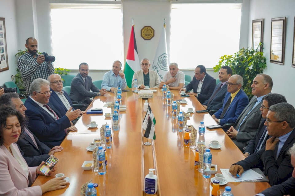 رئيس جامعة القدس يستقبل السفير المغربي وخبراء مغربيين في العمارة والآثار 
