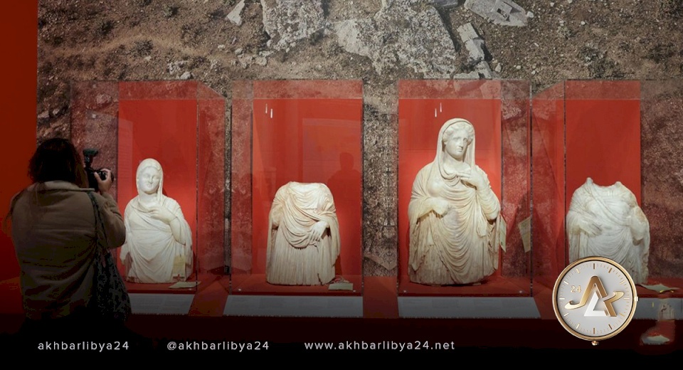إيطاليا تطلب من متحف اللوفر استعادة سبع قطع أثرية يُرجّح أنها كانت منهوبة