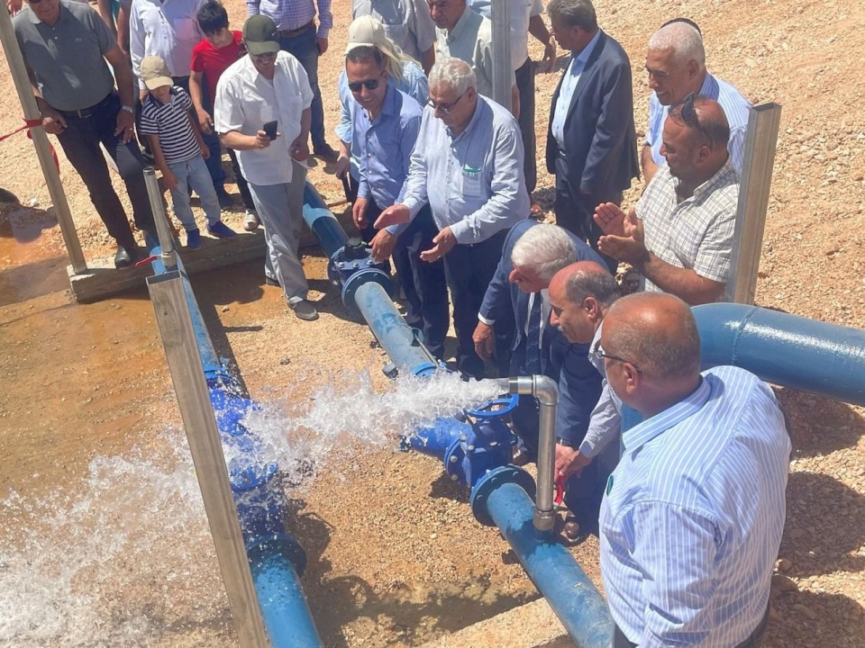 وزير الزراعة ومحافظ طوباس يتفقدان عددًا من المشاريع  في محافظة طوباس