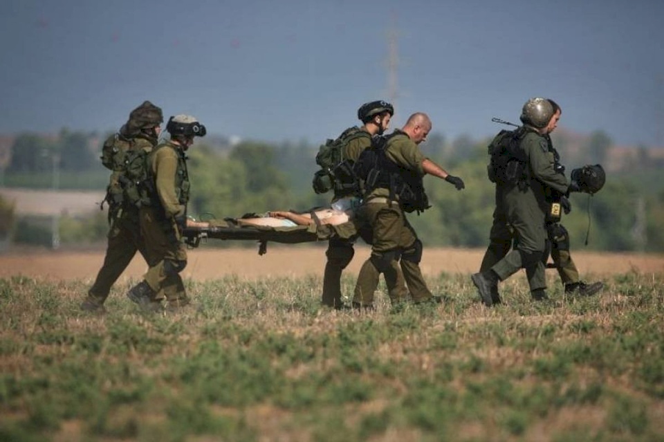 مقتل جندي إسرائيلي وإصابة 3 بجروح خطيرة في اشتباكات شمال قطاع غزة