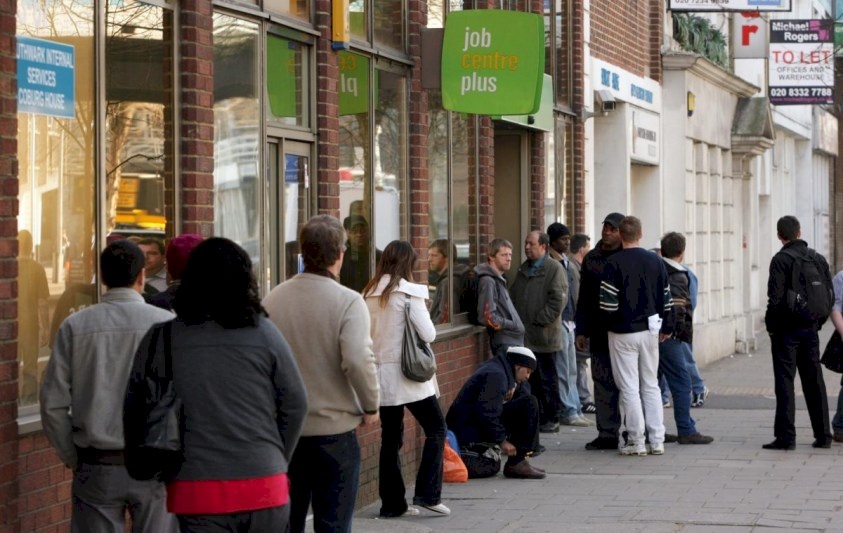 ارتفاع مفاجئ لمعدل البطالة في المملكة المتحدة