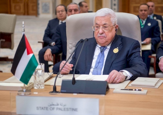 الرئيس عباس يرحب بالإعلان عن نجاح جهود مصر وقطر بالتوصل لاتفاق لوقف إطلاق النار