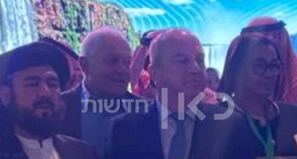 وزير السياحة الإسرائيلي يعود من الرياض والوزير السوري يرفض التقاط صورة معه