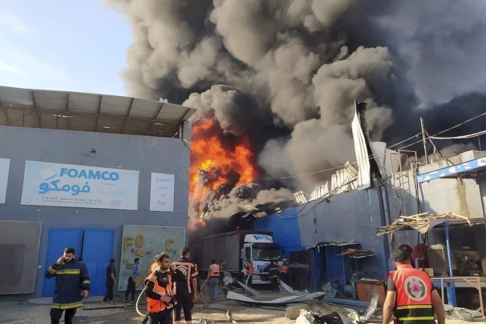 خاص| مصانع غزة ستتوقف.. ماذا عن مخزون غزة الغذائي؟