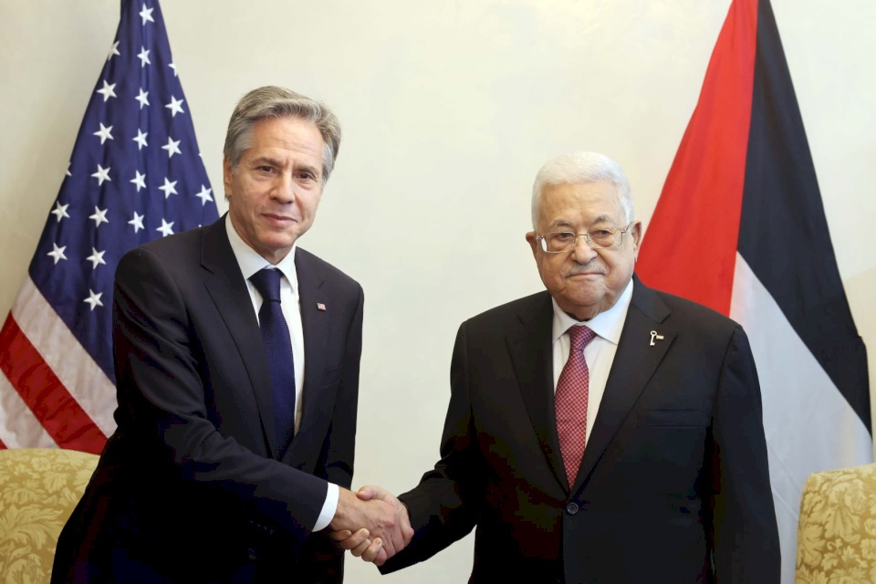 الرئيس: نرفض قتل المدنيين من الجانبين وندعو لإطلاق سراح المدنيين