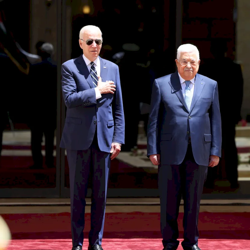 الرئيس يتلقى اتصالا هاتفيا من الرئيس الأميركي