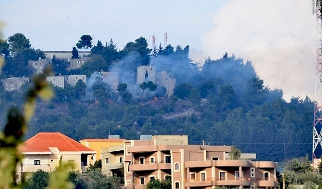 "حزب الله" يقصف مواقع عسكرية وتل أبيب تغير على لبنان