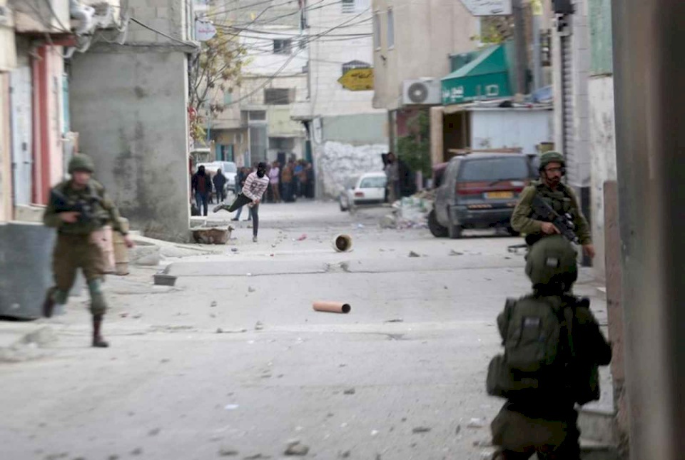 إعدام شاب بوابل من الرصاص قرب مخيم العروب