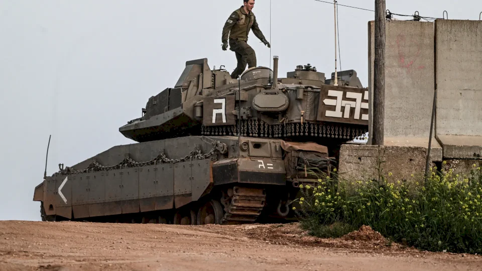 "إسرائيل" متخوفة من عملية برية في غزة تحسبا من دخول حزب الله للحرب 