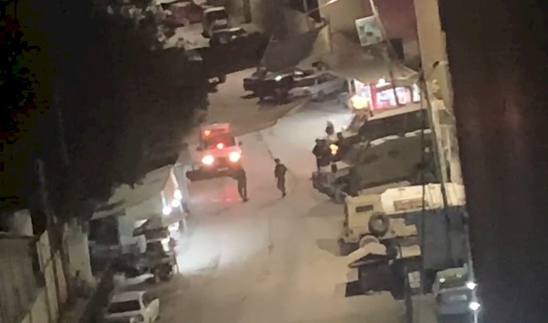 الاحتلال يقتحم جنين ومخيمها ويعتقل أسيرين محررين