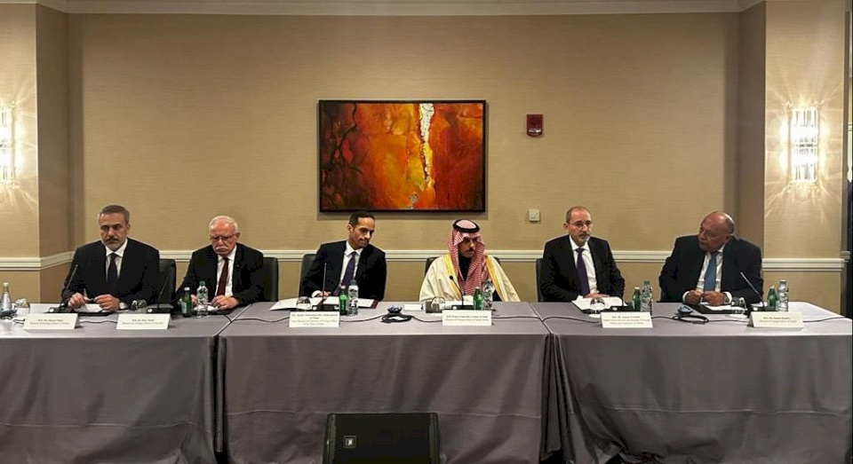 واشنطن: وفد اللجنة الوزارية المكلفة من القمة العربية الإسلامية المشتركة غير العادية يعقدون جلسة إحاطة صحافية لوسائل الإعلام الدولي