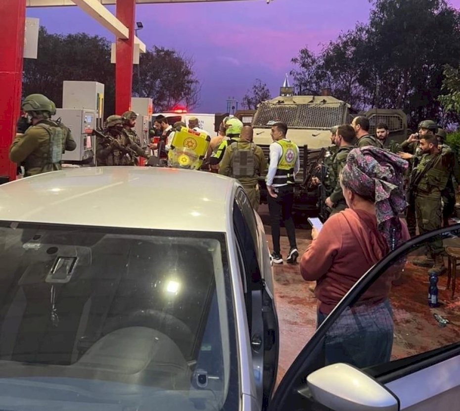 فيديو| إصابة جندي إسرائيلي في عملية طعن غرب رام الله واعتقال المنفذ